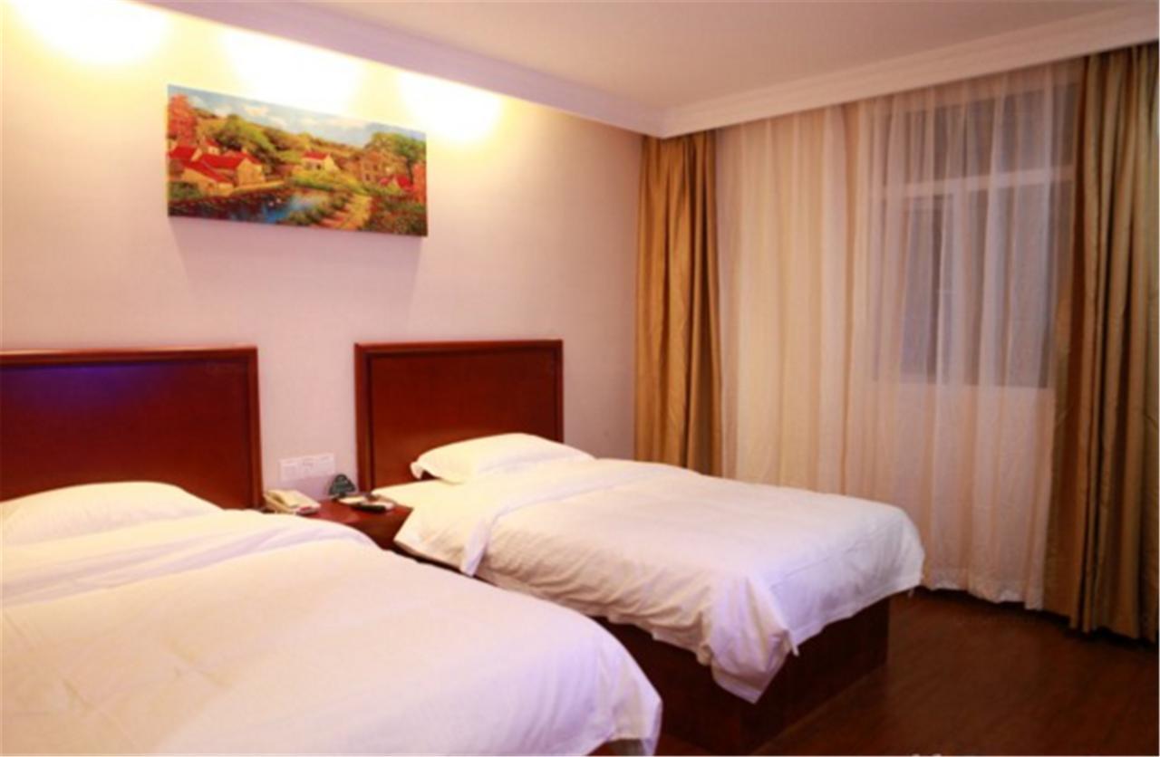 Greentree Inn Shanghai Hongqiao Hub Cao'An Road Huajiang Branch Road Express Hotel Jiading Экстерьер фото