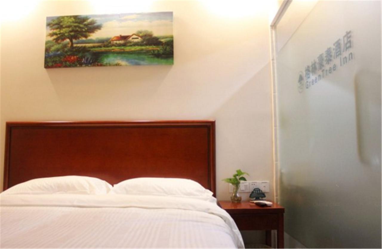 Greentree Inn Shanghai Hongqiao Hub Cao'An Road Huajiang Branch Road Express Hotel Jiading Экстерьер фото
