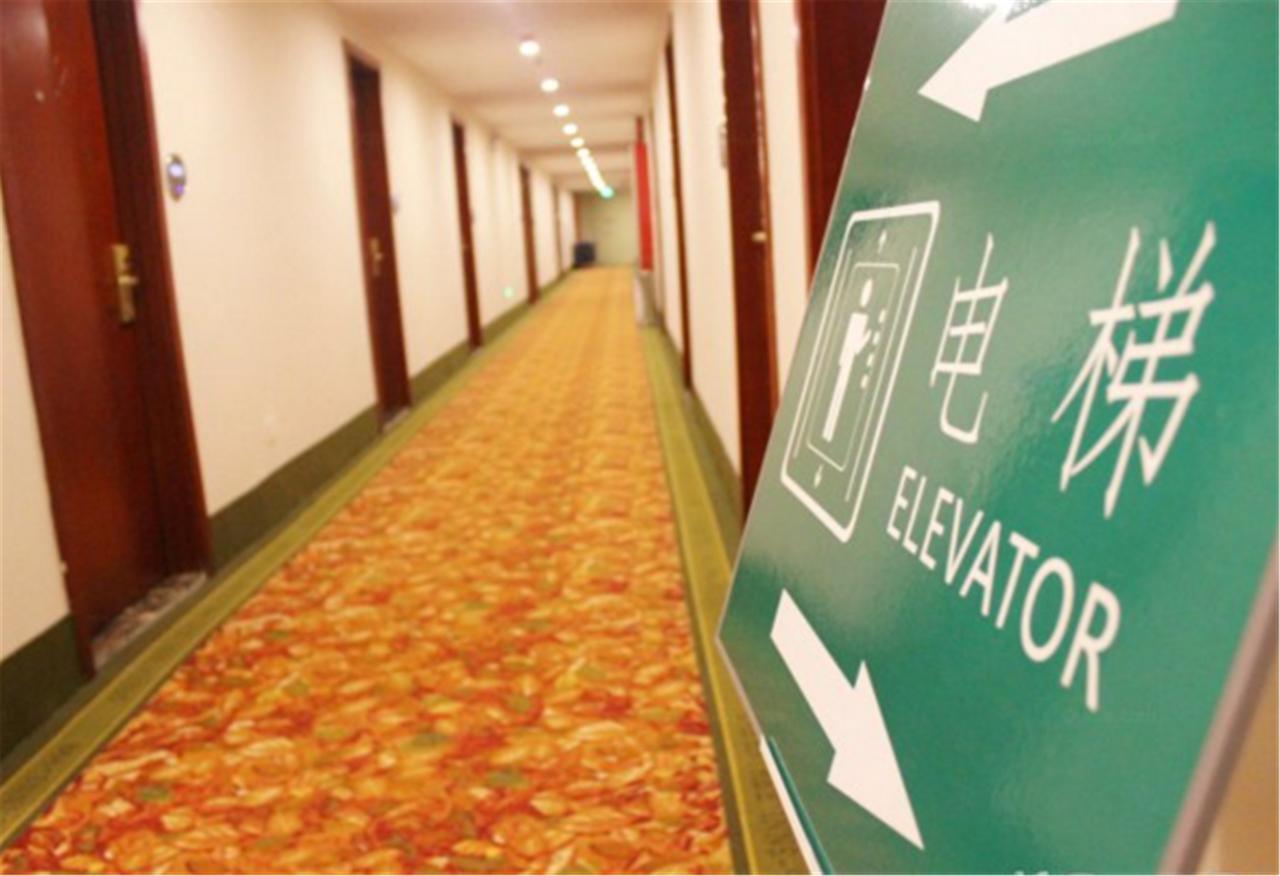 Greentree Inn Shanghai Hongqiao Hub Cao'An Road Huajiang Branch Road Express Hotel Jiading Экстерьер фото